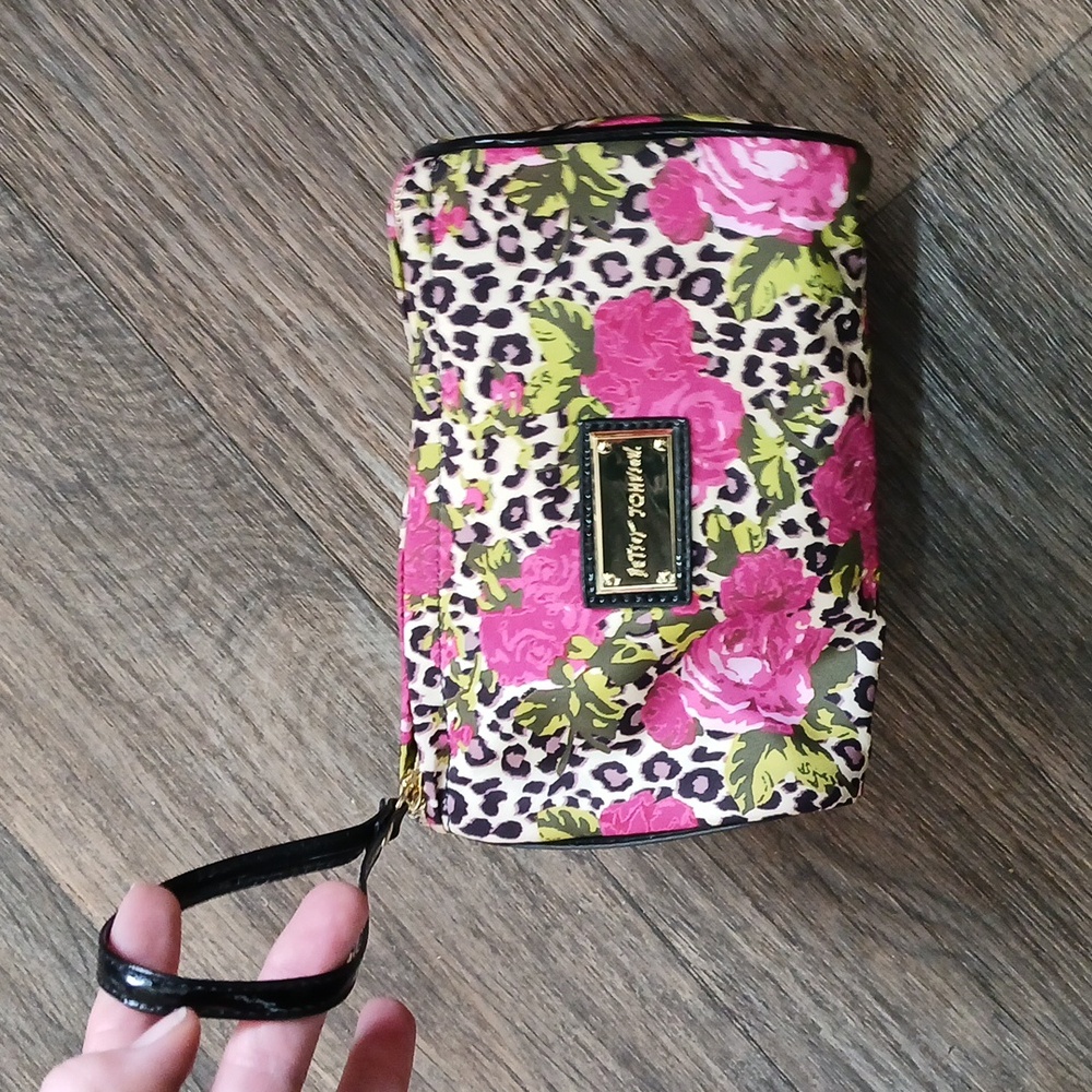 Betsey Johnson Floral Leopard Print Weekend Travel Cosmetic Bag.